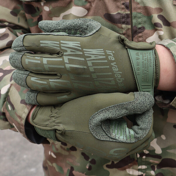 Super Technician Tactical Gloves - A replacement for 5.0 cycling gloves with milk ice-silk fabric, providing breathability, anti-slip properties, UV protection and touchscreen functionality.